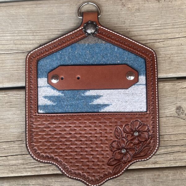 Single Buckle Display